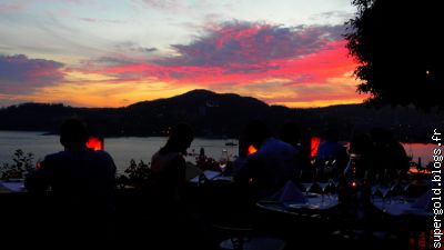 Diner à Zihuatanejo, Mexique