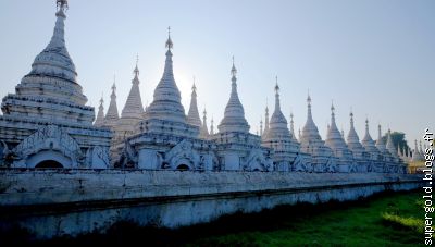 Kuthodaw Pagoda: le plus grand livre du monde: voir Google